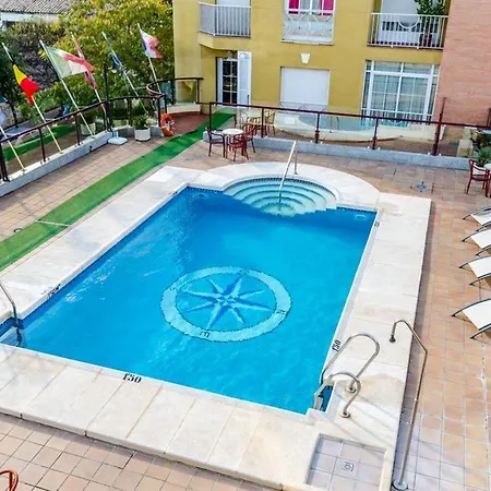 Hotel Infanta Cristina 4*