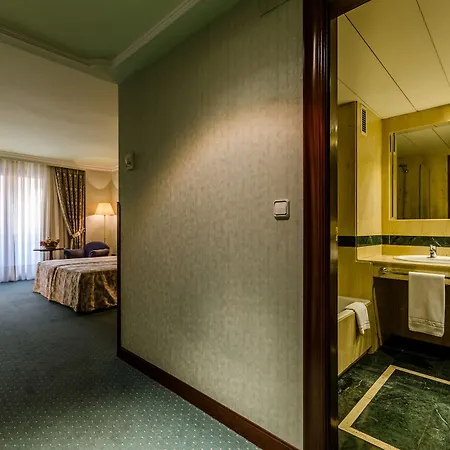 Infanta Cristina 4* Jaén