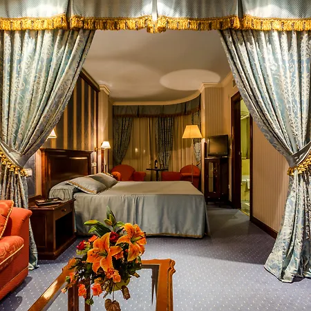 Infanta Cristina Hotel