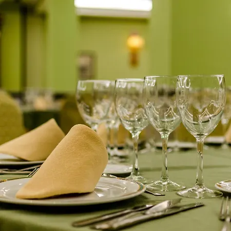 Infanta Cristina 4* ハエン