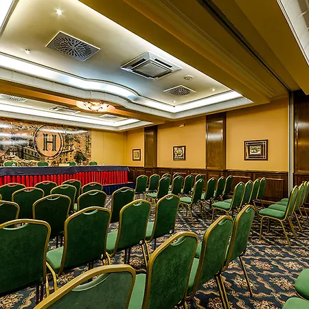 Hotel Infanta Cristina 4*